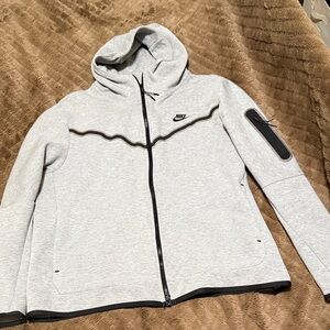 Men’s Nike Sportswear Tech Fleece
Windrunner